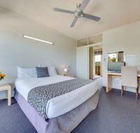 Camelot Motel - 1 Gold Coast
