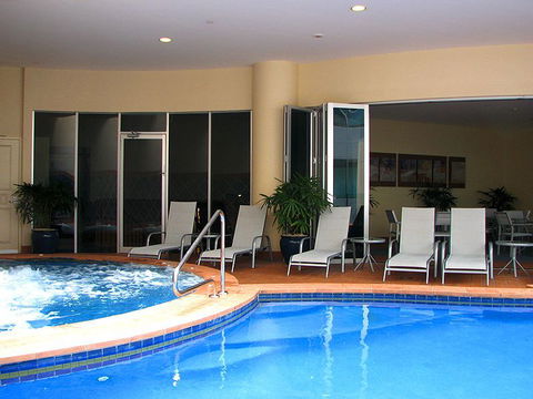 MacArthur Chambers - Accommodation Gold Coast 2
