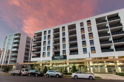 Meriton Suites Sydney Airport - Accommodation Gold Coast 1
