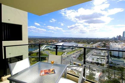 Mantra Broadbeach on the Park - 1 Gold Coast 1