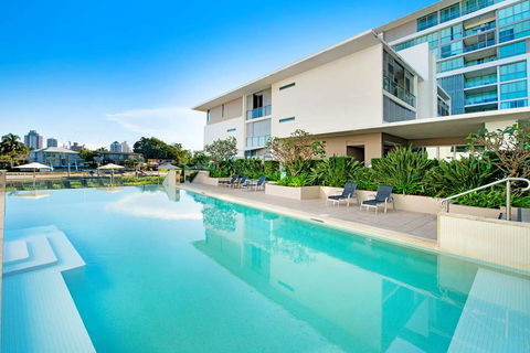 ULTIQA Freshwater Point Resort - Accommodation Gold Coast 2