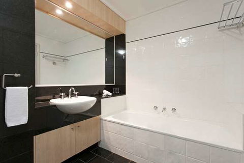 Mantra on Little Bourke - Accommodation Gold Coast 1