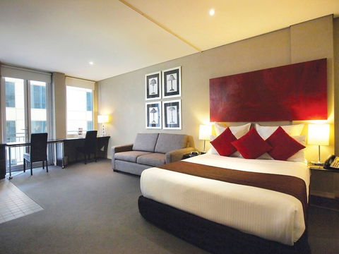 Oaks on Collins Street - Accommodation Gold Coast 2