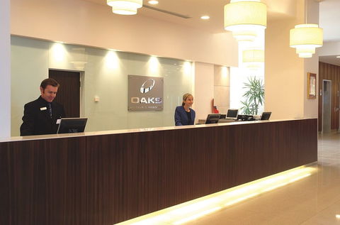 Oaks Pier Plaza - Accommodation Gold Coast 1