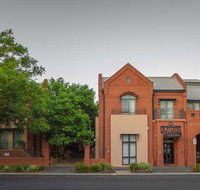 Majestic Old Lion Apartments - Accommodation Gold Coast