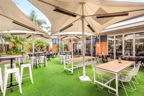 Nightcap at Findon Hotel - Accommodation Gold Coast 0