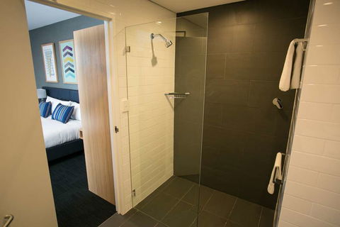 Alpha Hotel Eastern Creek - Accommodation Gold Coast 1