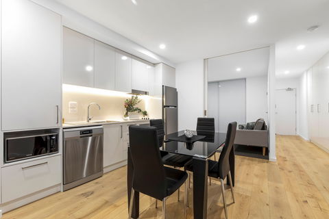 Astra Apartments Newcastle - Accommodation Gold Coast 2