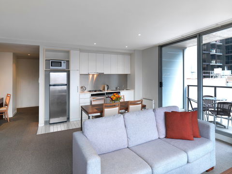 Quest on Dorcas - Accommodation Gold Coast 2