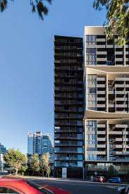 Saint Domain Serviced Apartments - Accommodation Gold Coast 2