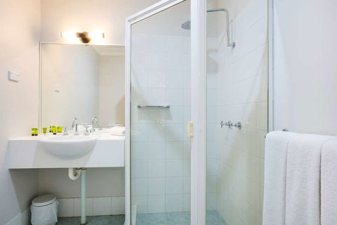 Nightcap at Blue Cattle Dog Hotel - Accommodation Gold Coast 2