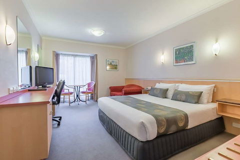 Waverley International Hotel - Accommodation Gold Coast 0