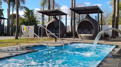 Federation Motor Inn - Accommodation Gold Coast 2