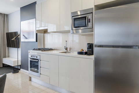 Meriton Suites Zetland - Gold Coast 4U 0