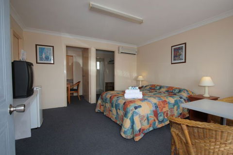 Alexander Motel & Peppercorn Restaurant - Accommodation Gold Coast 0