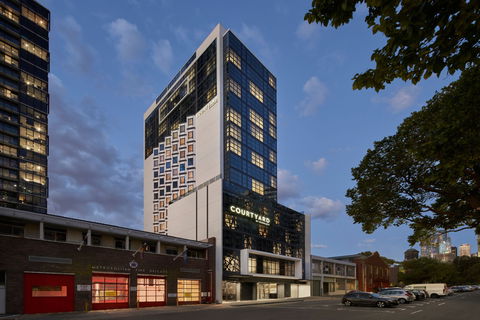 Courtyard Melbourne Flagstaff Gardens - Accommodation Gold Coast 1