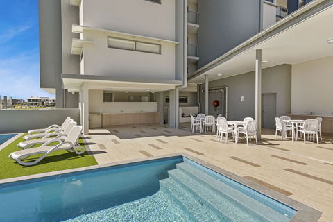Direct Hotels - Aquarius Kawana - Accommodation Gold Coast 2