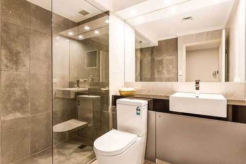 Quality Hotel Manor - Accommodation Gold Coast 6