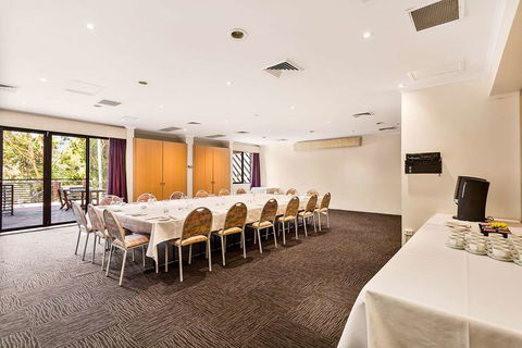 Quality Hotel Manor - Accommodation Gold Coast 10