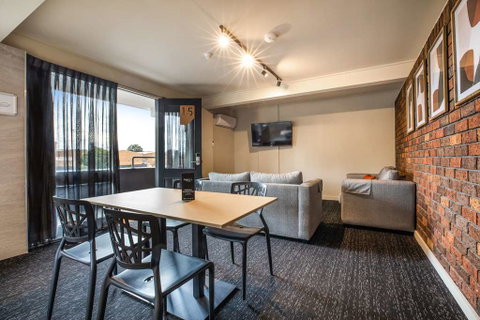 Nightcap at Manhattan Hotel - Accommodation Gold Coast 7