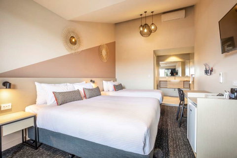 Nightcap at Manhattan Hotel - Accommodation Gold Coast 9