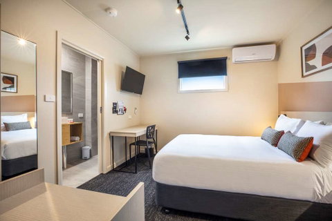 Nightcap at Manhattan Hotel - Accommodation Gold Coast 11
