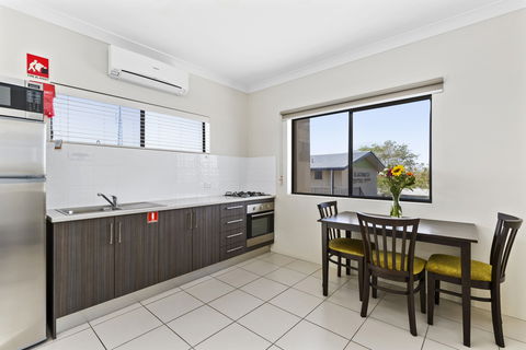Blackwater Central Motel - Gold Coast 4U 7
