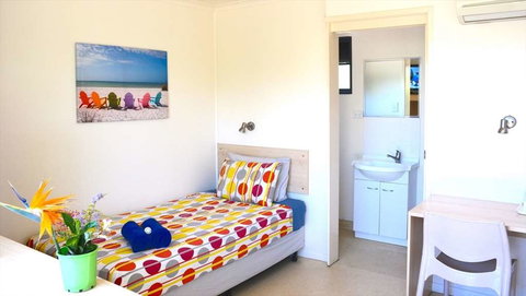 Vitrinite Village of Middlemount - Accommodation Gold Coast 5