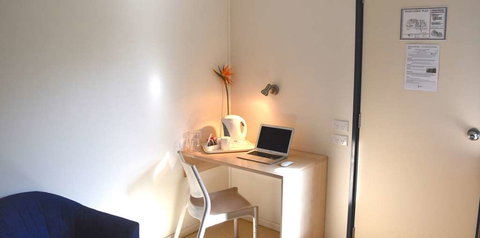 Vitrinite Village of Middlemount - Accommodation Gold Coast 7