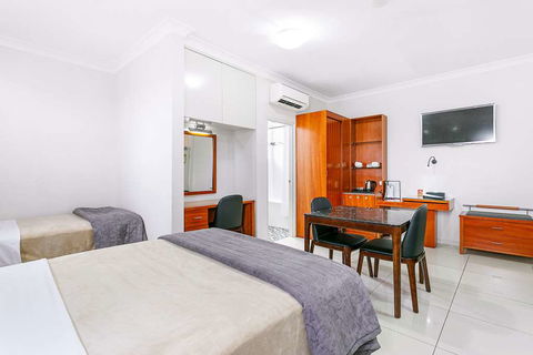 Comfort Inn & Suites Burwood - Gold Coast 4U 8