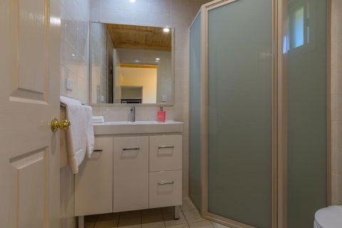 Black Gold Country Cabins And Motel - Gold Coast 4U 3