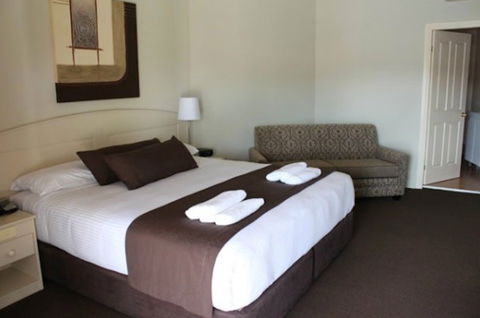 The Bowen Inn Motel - Gold Coast 4U 4