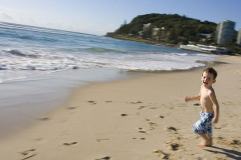 Gemini Court Holiday Apartments - 1 Gold Coast 7