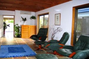 Hillcrest Mountain View Retreat - Accommodation Gold Coast 3