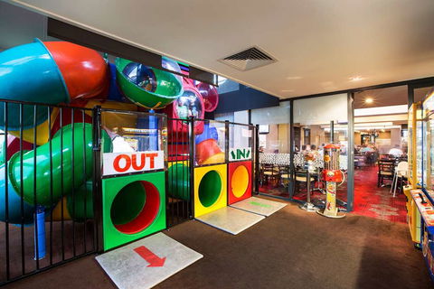Nightcap At Keysborough Hotel - Gold Coast 4U 8