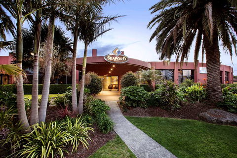 Nightcap at Seaford Hotel - Accommodation Gold Coast 0