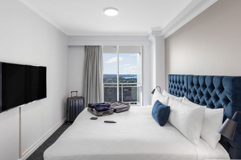 Meriton Suites Bondi Junction - Accommodation Gold Coast 7