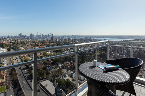 Meriton Suites Bondi Junction - Accommodation Gold Coast 16