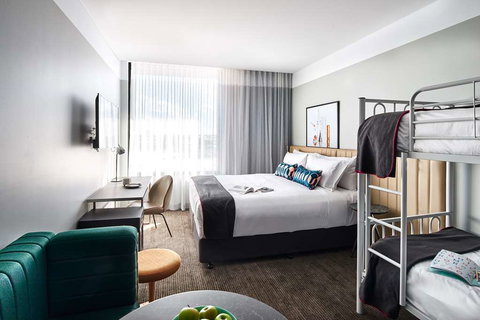 Veriu Green Square - 1 Gold Coast 7