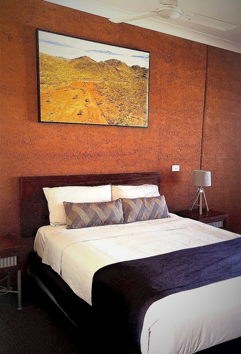 Gidgee Inn - Accommodation Gold Coast 1