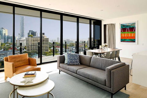The Johnson - Accommodation Gold Coast 11