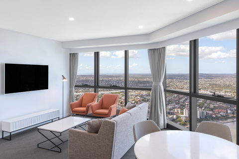 Meriton Suites Adelaide Street, Brisbane - Accommodation Gold Coast 2