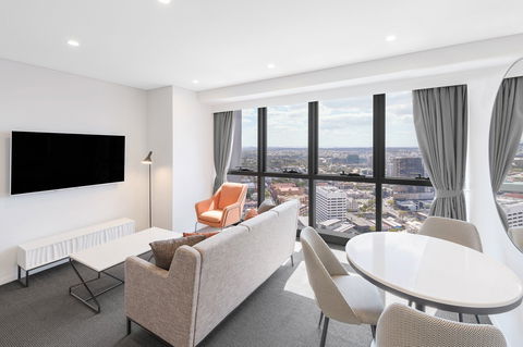 Meriton Suites Adelaide Street, Brisbane - Accommodation Gold Coast 11