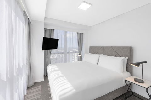 Meriton Suites Adelaide Street, Brisbane - Accommodation Gold Coast 12