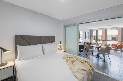 Meriton Suites Adelaide Street, Brisbane - Accommodation Gold Coast 13