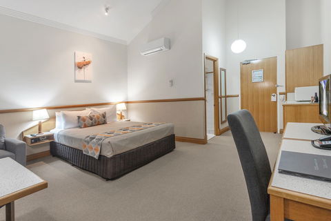 The Airport International Motel - Accommodation Gold Coast 4