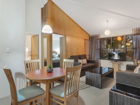 The Airport International Motel - Accommodation Gold Coast 11