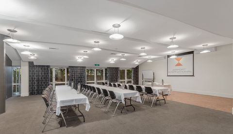 The Airport International Motel - Accommodation Gold Coast 13