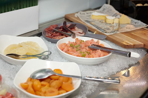 Crowne Plaza Canberra - Gold Coast 4U 12