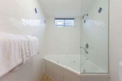 Windmill Motel And Events Centre - Accommodation Gold Coast 3